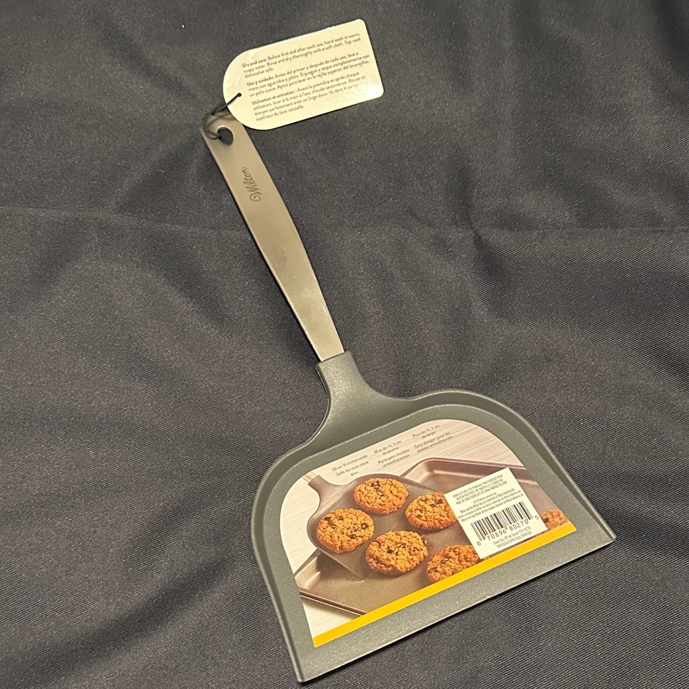 Wilton Silver Cookie Lifter